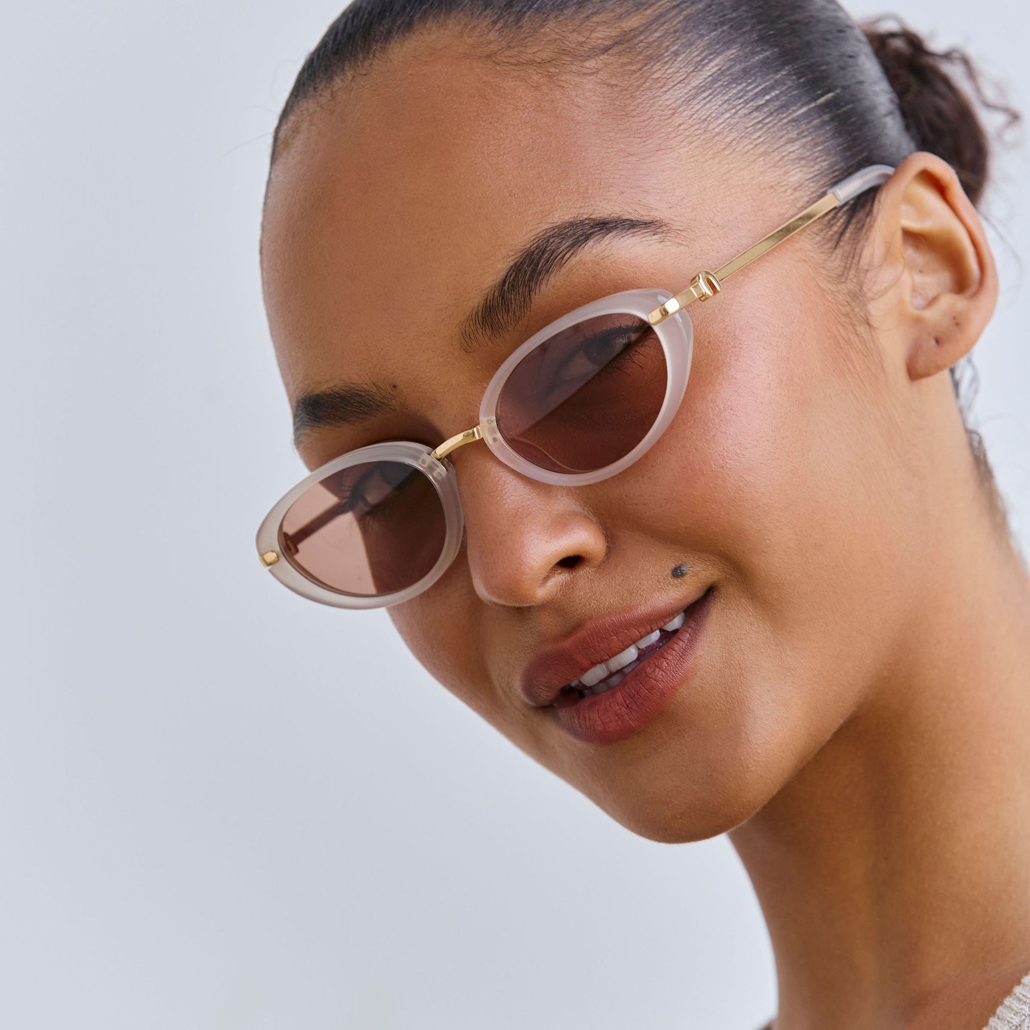 Style 01 Sunglasses - Off White