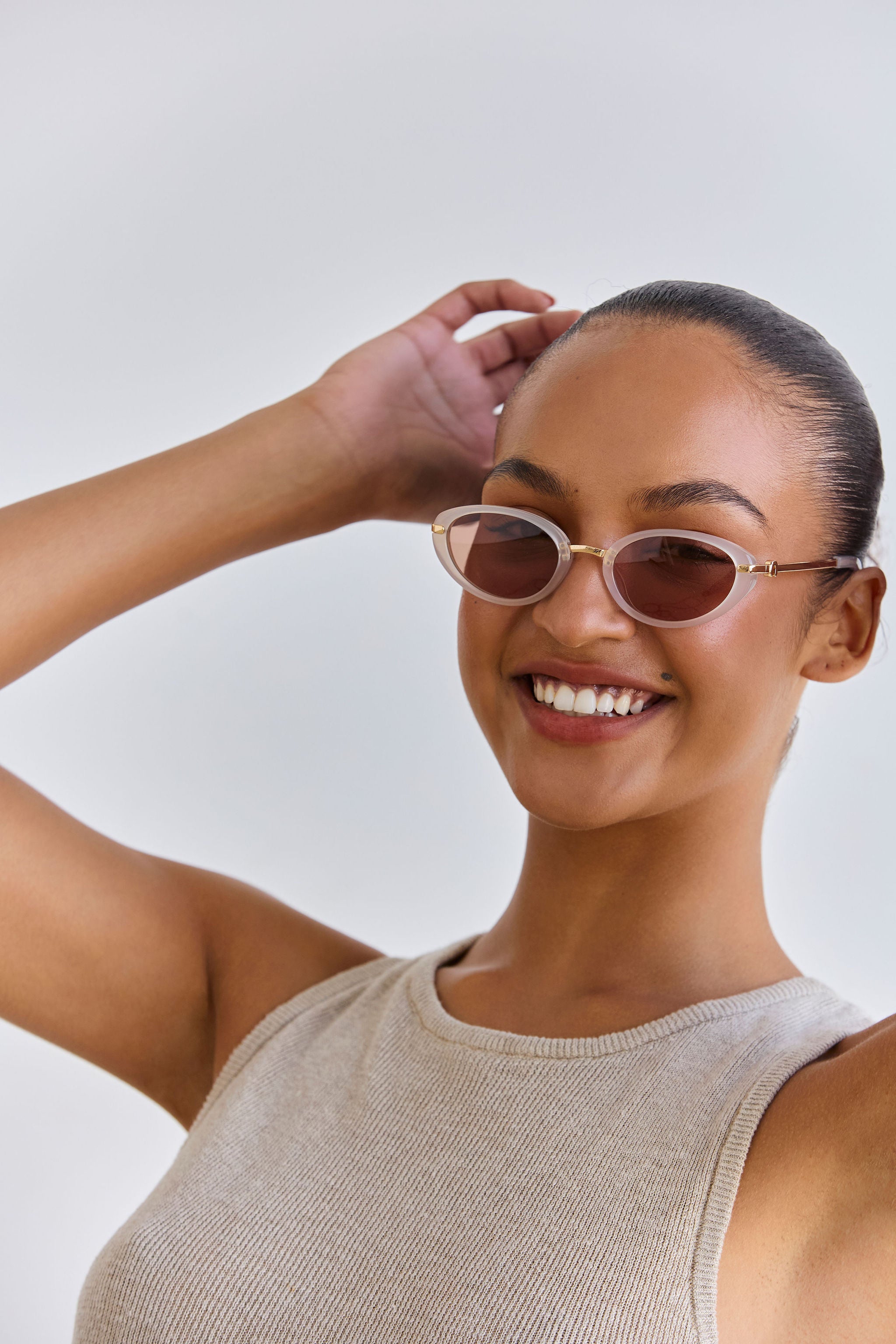 Style 01 Sunglasses - Off White